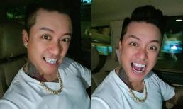 Tuấn Hưng gây bất ngờ khi đeo hàm răng bọc kim cương 'khủng' để đón Tết 2021