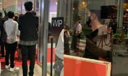 Muôn kiểu sao Việt đến muộn Wechoice Awards 2020: Người lộ rõ vẻ khó chịu, người chờ 15 phút vẫn không vào được đành lủi thủi 'đi về nhà'