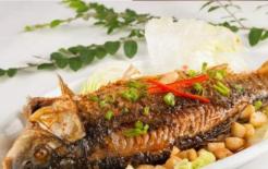 Tốt nhất không nên ăn bốn bộ phận này của cá, nếu không có thể bị ngộ độc thực phẩm