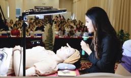 Cô gái đứng sau các nghệ nhân nối mi 'đỉnh của chóp' là ai?