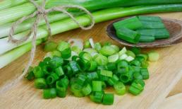 Hành lá hóa 'thuốc độc' khi kết hợp với những thứ này, đặc biệt là cái cuối cùng, báo cho gia đình biết ngay còn kịp