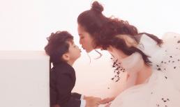 Ngọc Lan và con trai nhắng nhít trong bộ ảnh mừng năm mới 