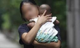 30 Tết, cô gái bị bố mẹ chồng đuổi ra khỏi nhà, bắt trả nợ số tiền mà chồng vay 