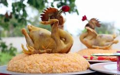 Đặt gà cúng trên mâm cỗ giao thừa Tết Tân Sửu: Đầu quay vào trong hay ra ngoài mới đúng?