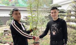 Nghệ nhân Bùi Hữu Thanh chia sẻ bí quyết trồng và chăm sóc hoa lan