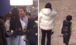 Angelababy một mình mang con trai đến phim trường giữa tin đồn hôn nhân với Huỳnh Hiểu Minh tan vỡ 