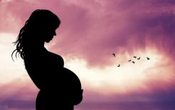 Có câu “Giàu không thêm trai, nghèo chẳng thêm gái”. Kinh nghiệm của tổ tiên là gì?