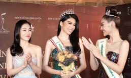 Kiều Loan trao lại “sash' cho Ngọc Thảo, kỳ vọng đàn em sẽ làm nên chuyện tại Miss Grand International 