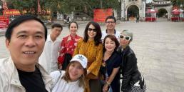 NS Chí Trung cùng bạn gái đi du xuân với vợ chồng NS Lan Hương