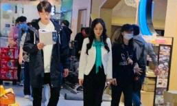 Dương Mịch bị chê già chát khi sánh đôi với Hứa Khải trên phim trường 'Định luật tình yêu 80/20'