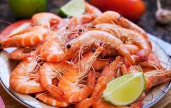 Tôm sống đun sôi trong nước mấy phút có thể bảo toàn dinh dưỡng tốt nhất? Đừng mắc phải những sai lầm này khi ăn tôm vào mùa hè 