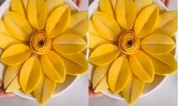 Cách cắt xoài vừa đơn giản lại đẹp mắt khiến mẹ chồng khó tính nhất cũng phải xuýt xoa