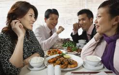 Những người bị dạ dày, không nên làm gì sau bữa ăn?