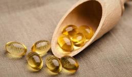 Vitamin E là 'lộc' của phụ nữ: Dùng uống thì chống lão hóa, dùng bôi ngoài da thì làm mờ vết nám? Đây là cách phù hợp để sử dụng
