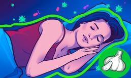 Đặt tỏi dưới gối khi ngủ tưởng 'vô thưởng vô phạt' nhưng ai ngờ lại có 4 lợi ích tuyệt vời cho sức khỏe 