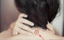 Người có nốt ruồi trên cổ không cản được tài lộc, nam vượng, nữ vượng, phú quý, phúc phận