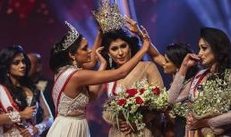 Khoảnh khắc Hoa hậu Quý bà Sri Lanka bị giật vương miện