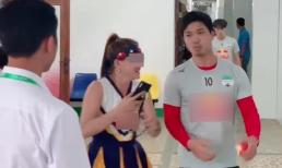 Công Phượng bị tố 'chảnh chọe' khi từ chối chụp ảnh cùng fan nữ