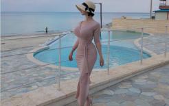 Nữ người mẫu Hàn Quốc nặng 120 cân, đường cong nuột nà như đồng hồ cát gây 'sốt' mạng xã hội