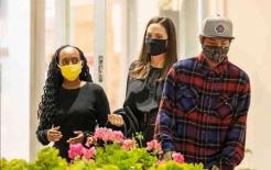 Trước tình trạng Brad Pitt tiều tụy nhập viện, Angelina Jolie vẫn đầy khí chất khi đi ăn cùng các con nuôi ở nhà hàng cao cấp