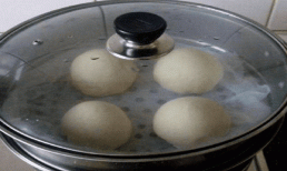 Nên dùng nước lạnh hay nước nóng để hấp bánh bao? Nhiều người đã nhầm, thảo nào bánh không ngon