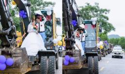 Chú rể ở Nghệ An huy động hàng chục máy xúc để làm xe đón dâu khiến dân tình thích thú