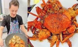 Vợ ca sĩ Đăng Khôi bật mí cách làm món cua sốt tiêu đen kiểu Hoa ngon như đầu bếp nấu
