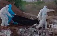 Gia đình bệnh nhân Covid-19 tử vong ở Ấn Độ không có tiền chôn cất, bệnh viện ném xác xuống kênh