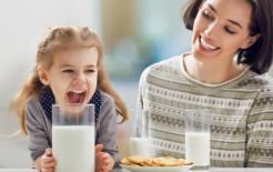 Sự khác biệt giữa một người uống sữa và một người không uống sữa? Lợi ích của việc uống sữa không chỉ là bổ sung canxi!