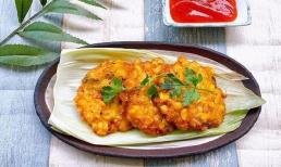 Làm bánh ngô chiên tại nhà, đừng chỉ trung thành với nguyên liệu truyền thống, cho thêm hai thứ này đảm bảo 'lạ miệng' hơn nhiều