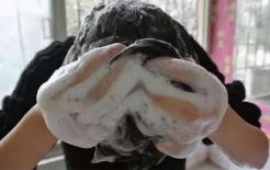 Với dầu gội này, tóc có bạc trắng bao nhiêu năm cũng trở nên đen như mực trong 5 phút