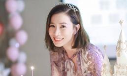 Xa Thi Mạn trẻ như gái đôi mươi trong tiệc đón tuổi mới, được người đàn ông chung tình suốt 10 năm đều đặn chúc mừng sinh nhật