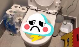 Đi vệ sinh ở nhà bạn trai nhưng bị tắc, cô gái nấu nước sôi đổ vào bồn cầu khiến bố chồng tương lai vừa vào đã phát ói