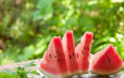 Tại sao người Nhật ăn dưa hấu với muối? 