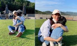 Choi Ji Woo chia sẻ cuộc sống đời thường xinh đẹp bên cạnh con gái