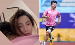 Bạn gái tin đồn của Quang Hải đăng ảnh ôm ấp ai đó, dân mạng đoán là nam cầu thủ nhờ một chi tiết 