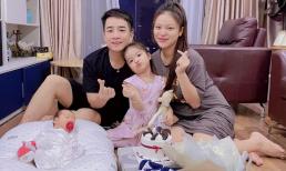 Diễn viên Đỗ Duy Nam mừng sinh nhật tại gia, bất ngờ nhất là nhan sắc của bà xã hot girl sau hơn một tuần sinh nở