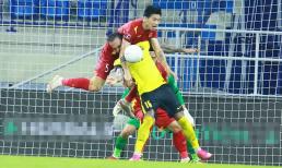 Cận cảnh pha phạm lỗi của Đoàn Văn Hậu khiến tuyển Việt Nam nhận bàn thua đáng tiếc