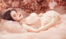 'Chị Kính Hồng' Nguyễn Hằng xinh đẹp, cuốn hút khi mang bầu ở tháng cuối thai kỳ