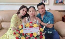 Diễn viên Lý Hùng tổ chức sinh nhật cho mẹ tại nhà