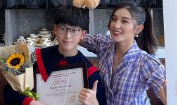 Á hậu Huyền My khoe ảnh cực phẩm của em trai trong ngày tốt nghiệp cấp ba, với thành tích học tập đáng nể