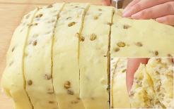 Dạy bạn công thức làm bánh đậu xanh hấp, thêm 2 quả trứng vào, khi lấy ra khỏi nồi sẽ rất ngọt, mềm và xốp