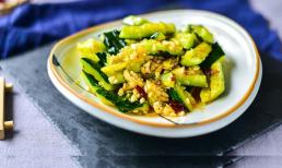 Làm nộm dưa chuột, đừng cho muối vào ngay, làm theo cách này đảm bảo giòn ngon, thanh mát cho ngày hè nóng bức