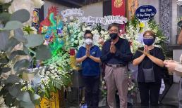 Tang lễ cố diễn viên Đức Long diễn ra trong hiu quạnh, NSƯT Mỹ Uyên nghẹn ngào khi thấy di ảnh của 'đàn em'