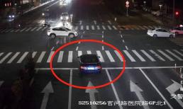 Thấy bạn trai chụp ảnh với gái lạ, cô gái dùng xe bạn trai vượt đèn đỏ 49 lần để trả thù