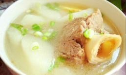 Uống canh xương hầm có thực sự bổ sung canxi được không?