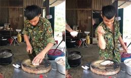 'Anh nuôi' bộ đội thái thịt đều tăm tắp, trổ tài rắc muối không kém gì đầu bếp khiến ai cũng trầm trồ