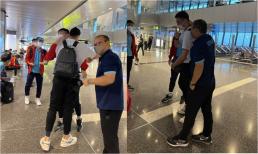 Đặng Văn Lâm hạnh phúc khi gặp lại HLV Park Hang-seo và các đồng đội sau 2 năm