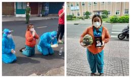 NS Bình Tinh đón tro cốt nghệ sĩ, soạn giả Bạch Mai về nhà lần cuối giữa mùa dịch