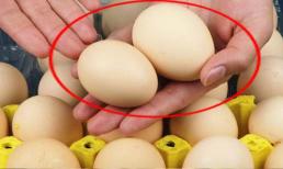 Khi mua trứng, tôi nên chọn những quả to hơn hay những quả nhỏ hơn? Cô chủ trại gà nói nhỡ miệng, các bạn đọc xong thì mua nhé!